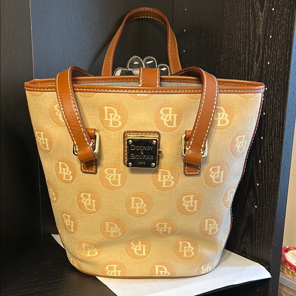 Dooney & Bourke Tan and Brown Women's Bag